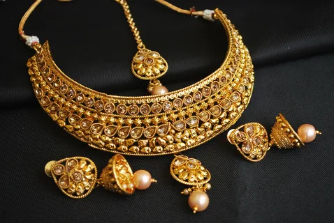 gold jewelry